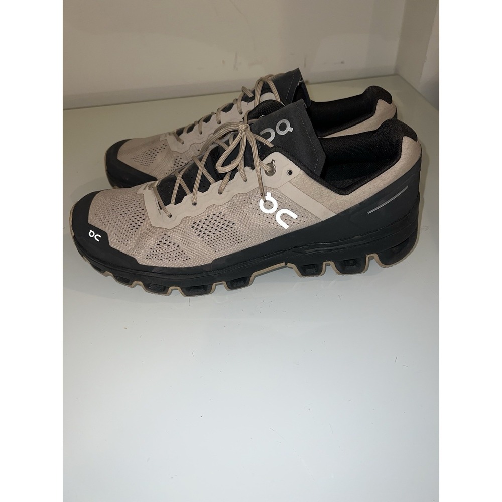 On Cloud Adventure in Light Gray/Dark Gray Size M 11 - Picture 4 of 7